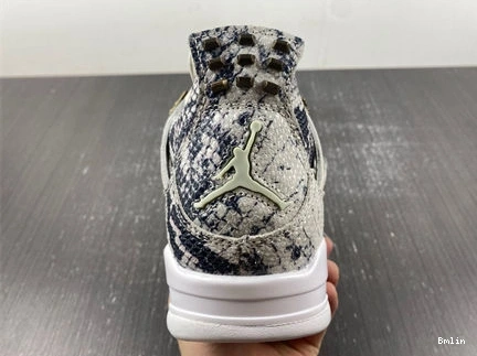 Bmlin Shoes WellDesigned 4 813191- 3934 Retro Jordan 1026